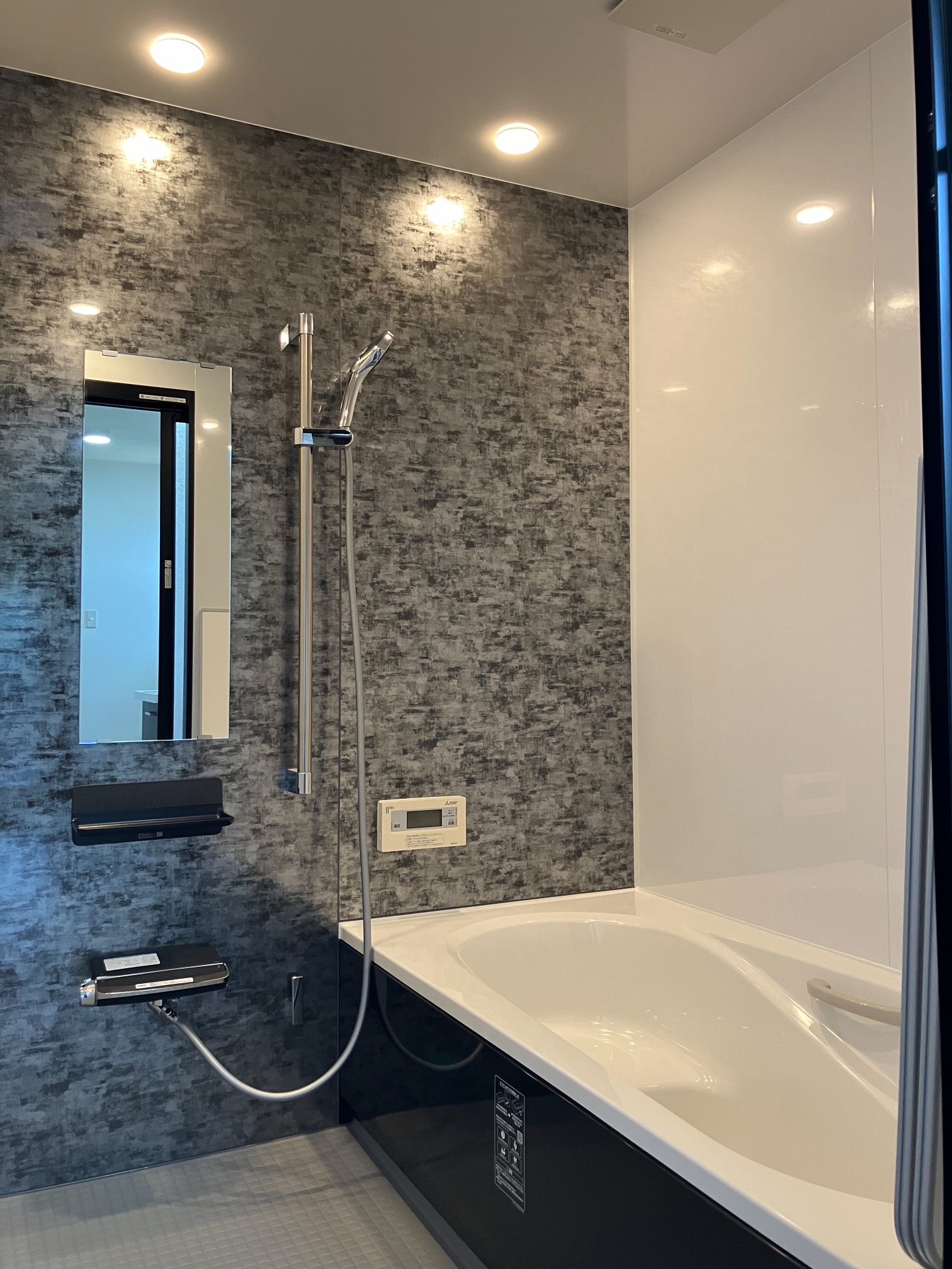 段差無し！寒さ知らずのぽかぽかお風呂が完成🛁