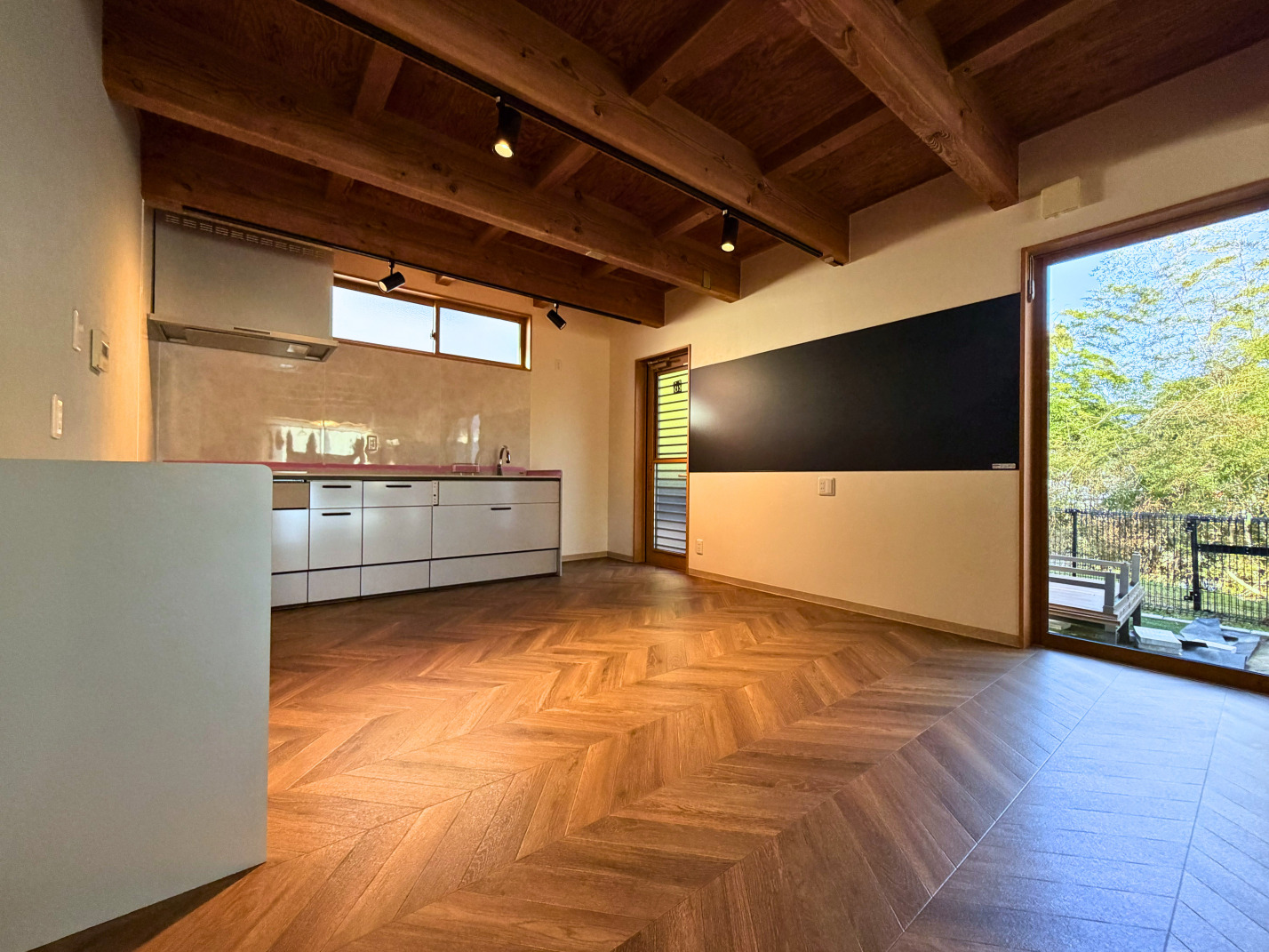 増築で広がる、家族が繋がる家。