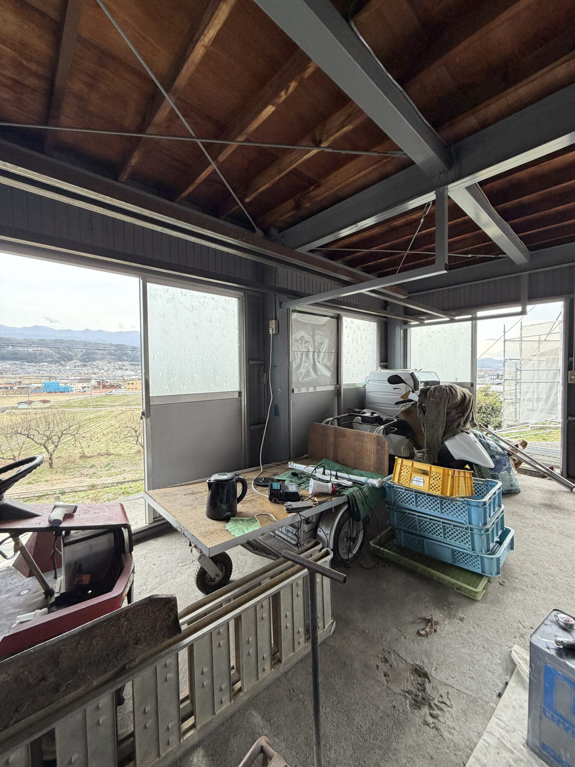 無骨な空間を理想の店舗へ!